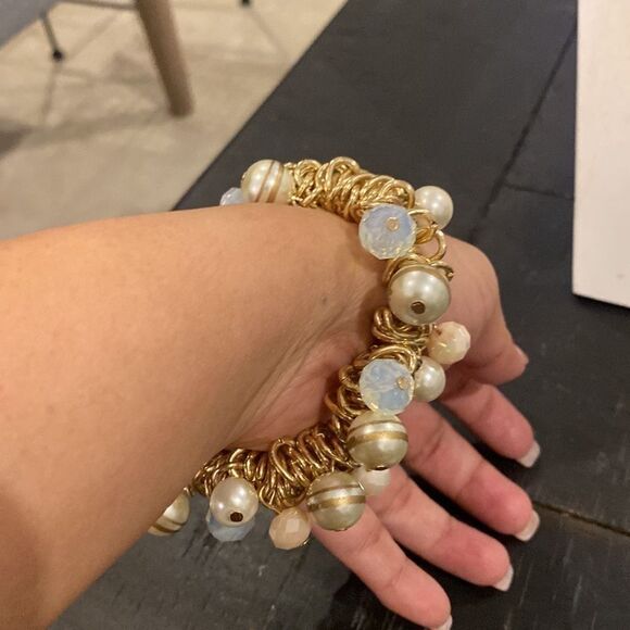 Chico’s Gold Tone Link Bead Charm Stretch Chunky Pastel Cha Cha Bracelet - Picture 5 of 5